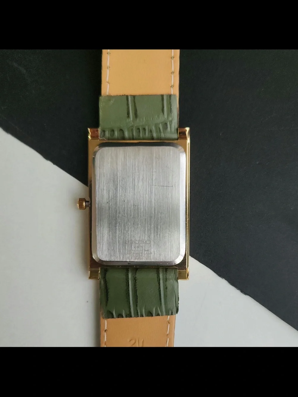Seiko classic quartz